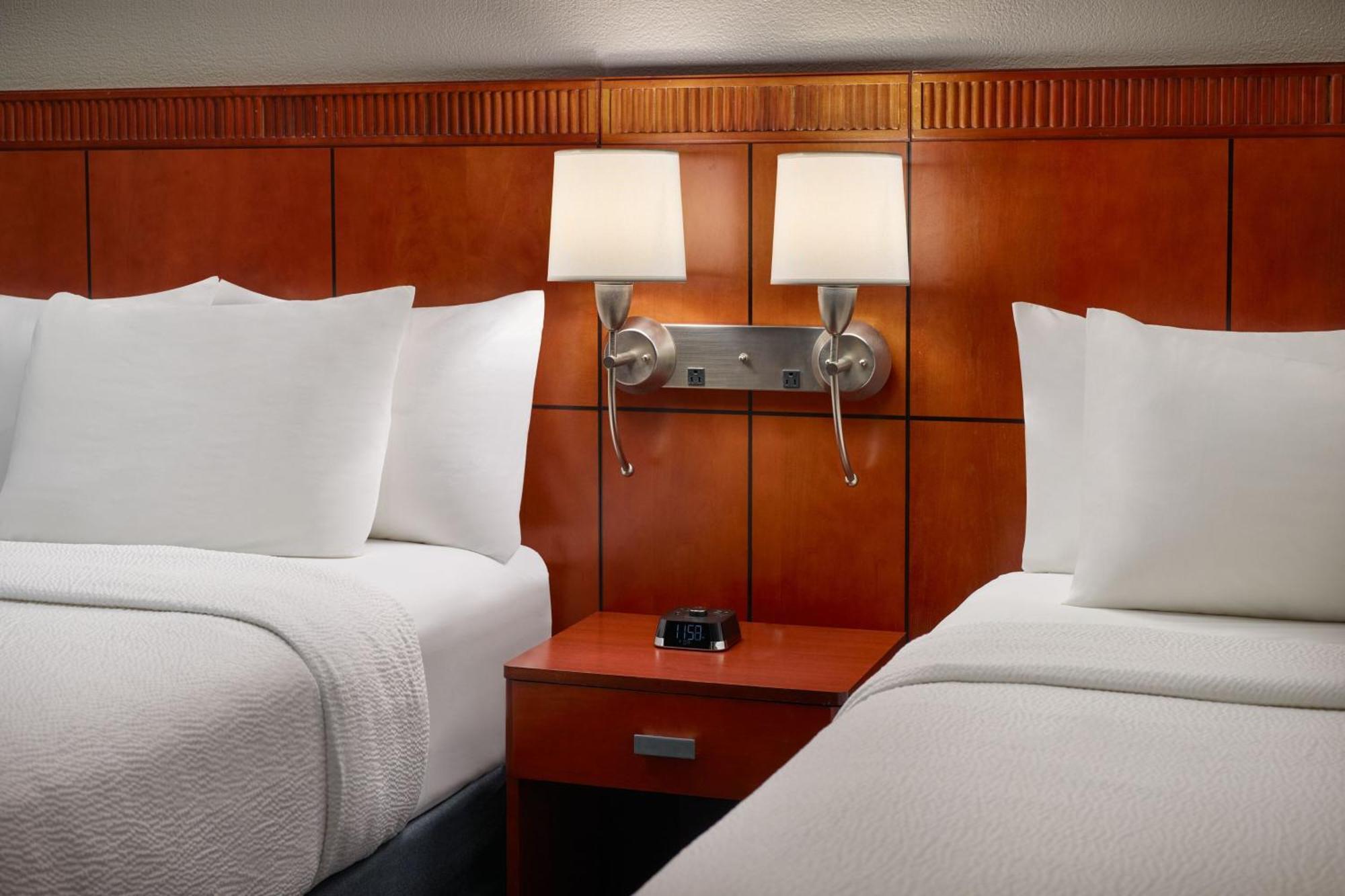 Hotel Courtyard By Marriott Atlanta Executive Park/Emory Exteriér fotografie