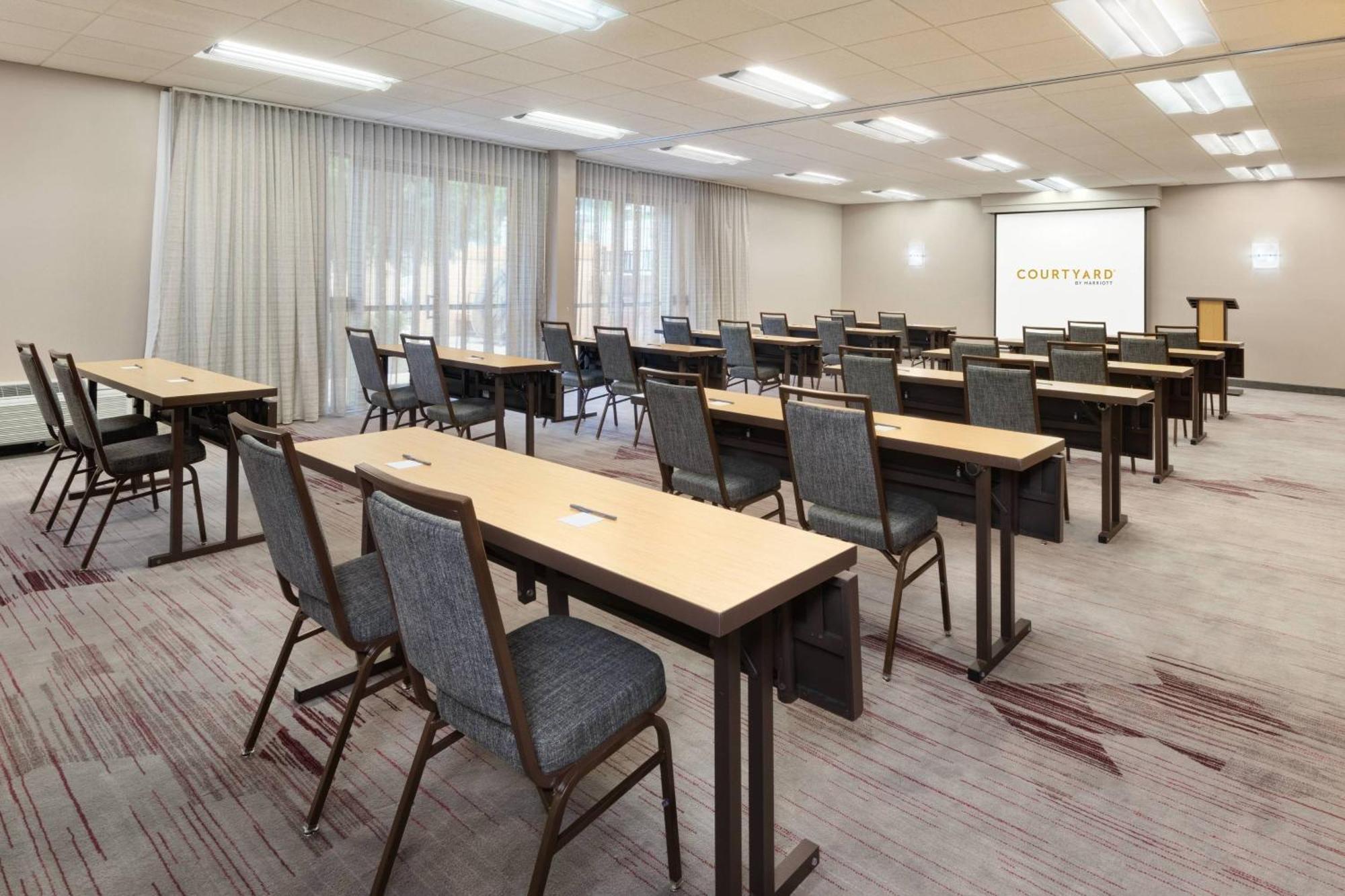 Hotel Courtyard By Marriott Atlanta Executive Park/Emory Exteriér fotografie
