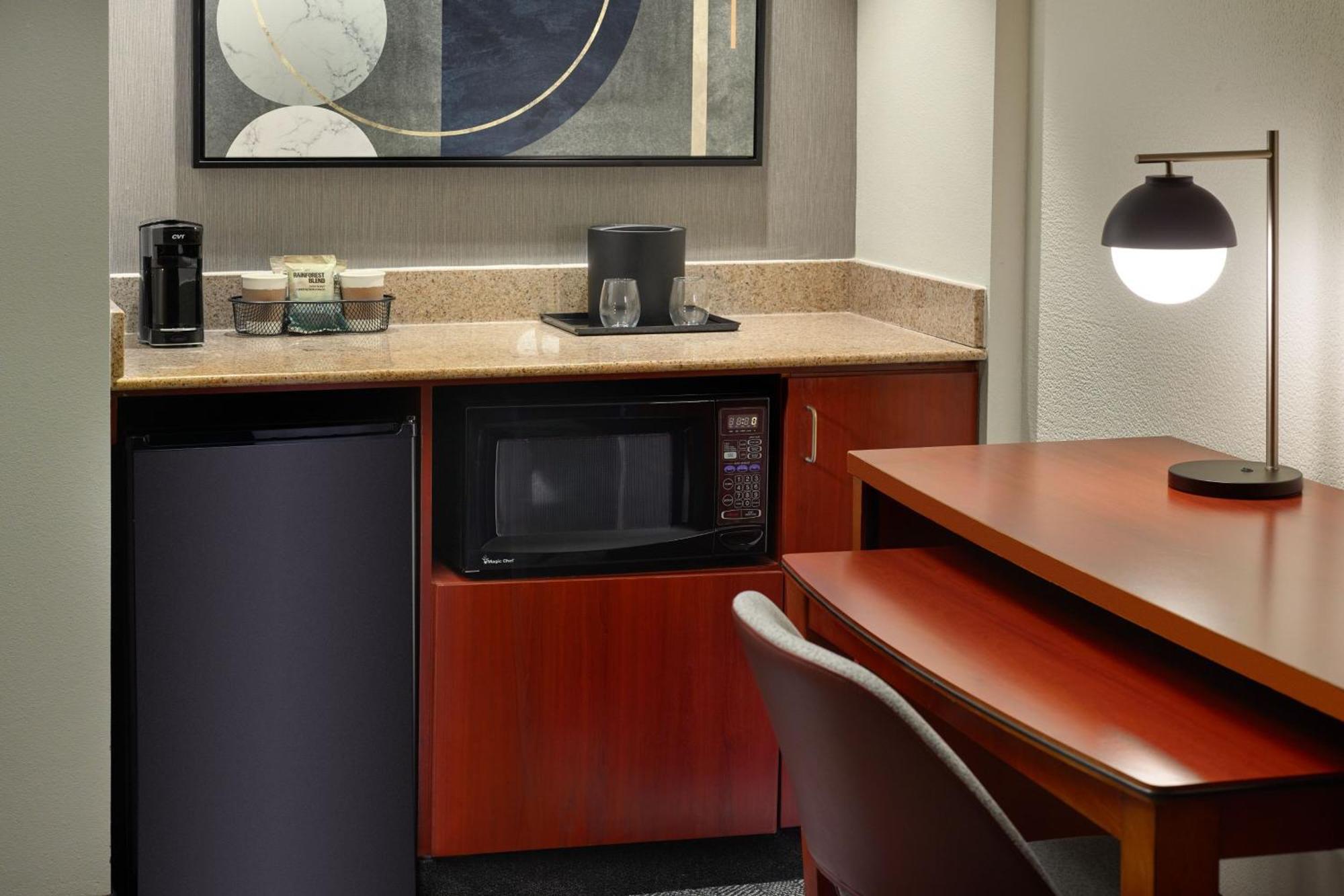 Hotel Courtyard By Marriott Atlanta Executive Park/Emory Exteriér fotografie